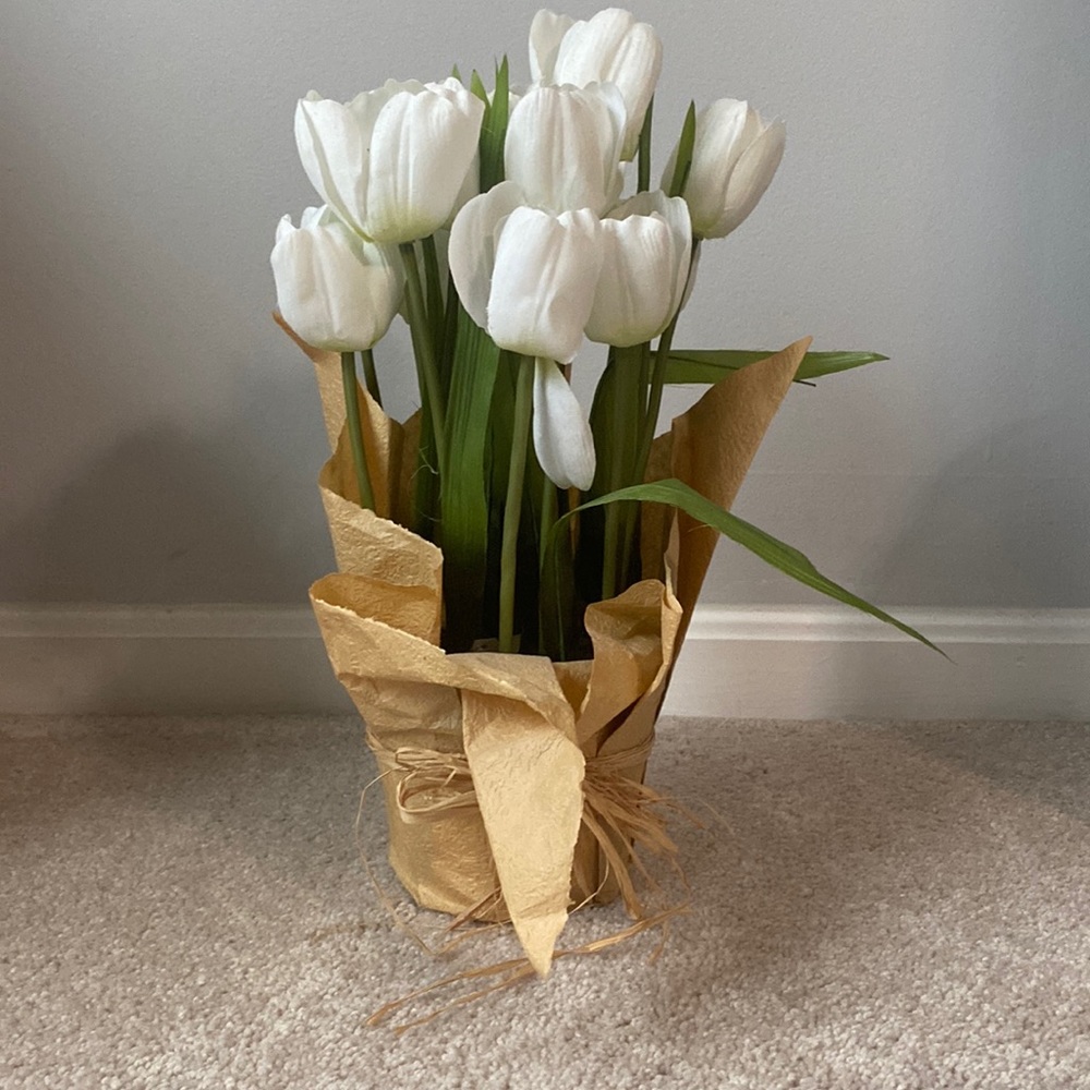 White Tulip Home Decor Floral Flower Arrangement